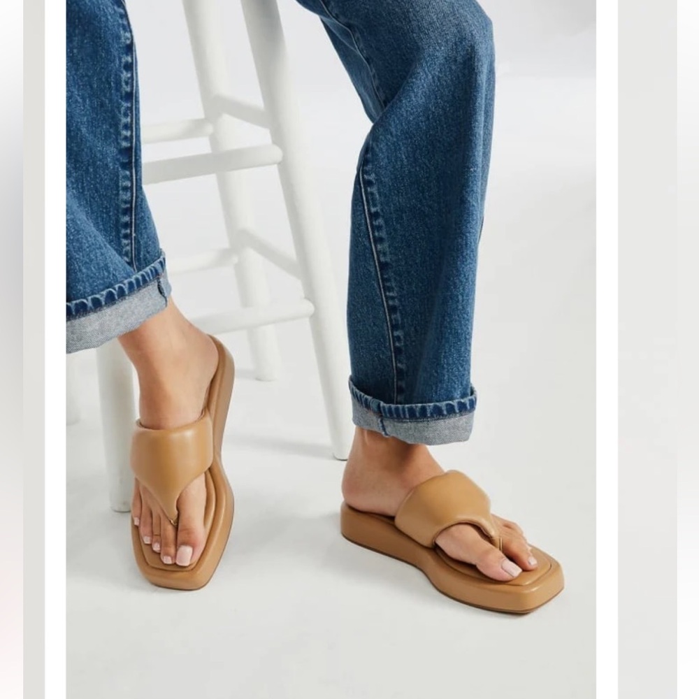 Lola Flat Thong Sandal